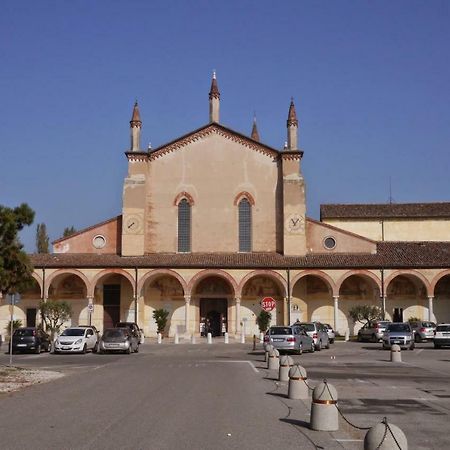 Foresteria Borgo Delle Grazie Curtatone Экстерьер фото